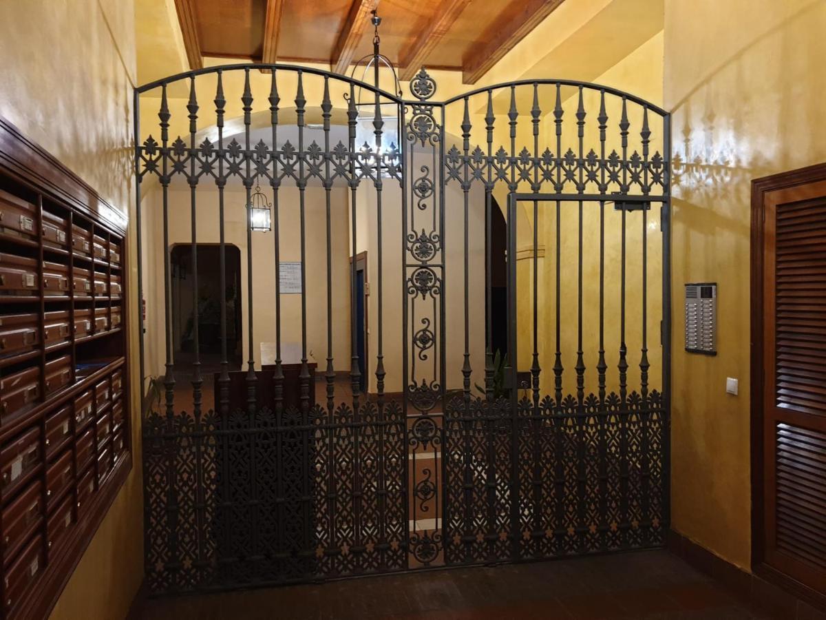 Santa Ana - Palacio del Infantado Sevilha Exterior foto